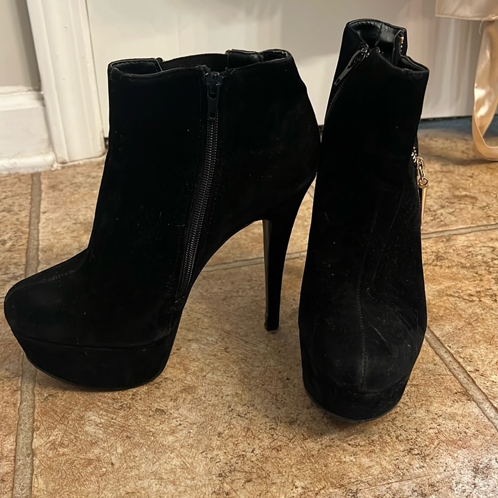Sexy Black Ankle Cut Boot Heels